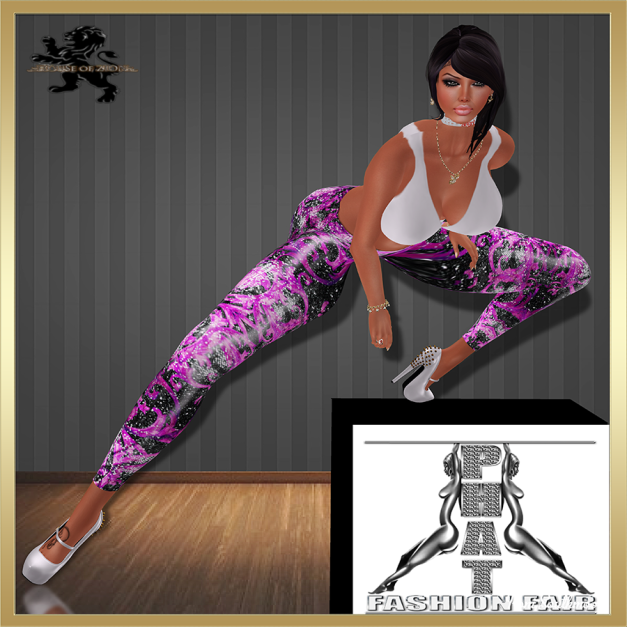 Diva's Closet Knotted Crop, Diva's Closet Patterned Latex Leggings and House of Zion Queen Pose Package